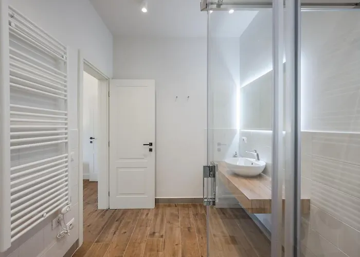 Apartman Close To The Sea - Design With Ac In Center